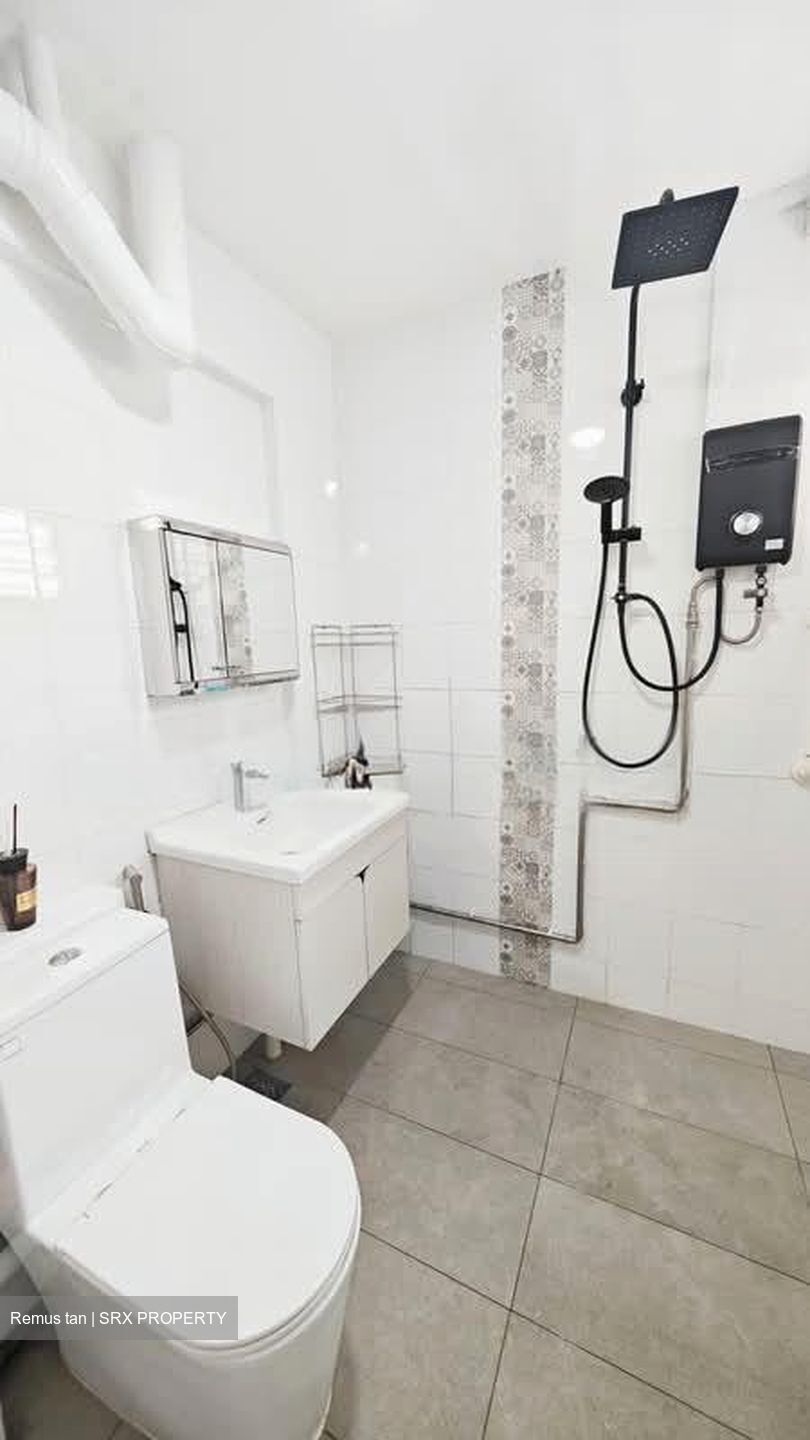 Blk 249 Hougang Avenue 3 (Hougang), HDB 5 Rooms #542795351